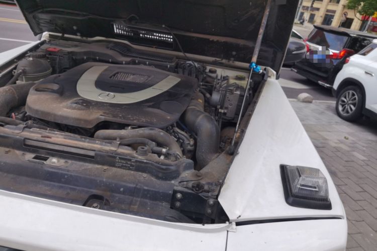 Used Mercedes-Benz G-Class 2013 G 500 Engine Bay Left
