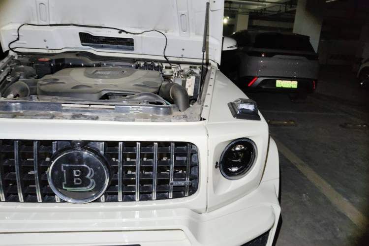 Used Mercedes-Benz G-Class 2013 G 500 Engine Bay Left