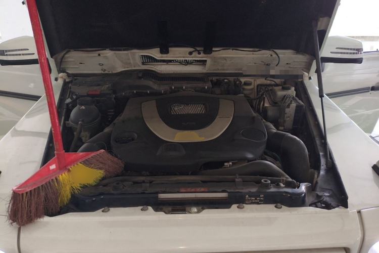 Used Mercedes-Benz G-Class 2013 G 500 Engine Bay