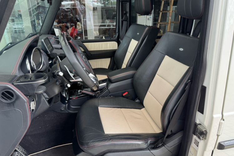 Used Mercedes-Benz G-Class 2013 G 500 Interior 11