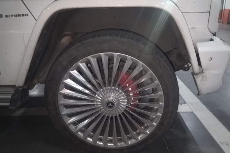 Used Mercedes-Benz G-Class 2013 G 500 Right Front Wheel Hub