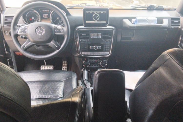 Used Mercedes-Benz G-Class  Center Console