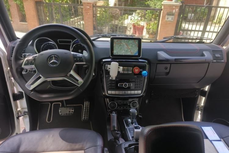 Used Mercedes-Benz G-Class 2015 G 500 Reinforced Edition Center Console