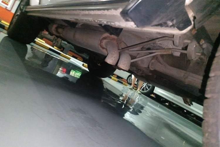 Used Mercedes-Benz G-Class  Chassis Rear Left