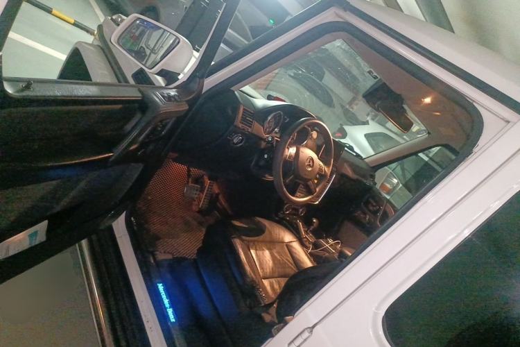 Used Mercedes-Benz G-Class  Driver Seat