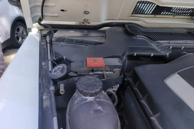 Used Mercedes-Benz G-Class 2015 G 500 Reinforced Edition Engine Bay Right
