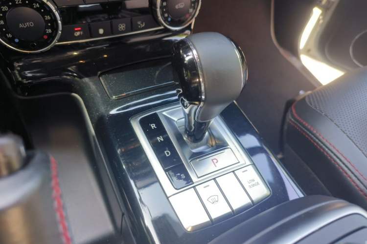 Used Mercedes-Benz G-Class 2015 G 500 Reinforced Edition Gear Lever