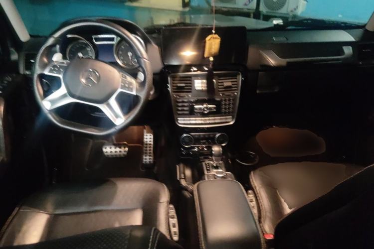 Used Mercedes-Benz G-Class 2016 G 500 Center Console