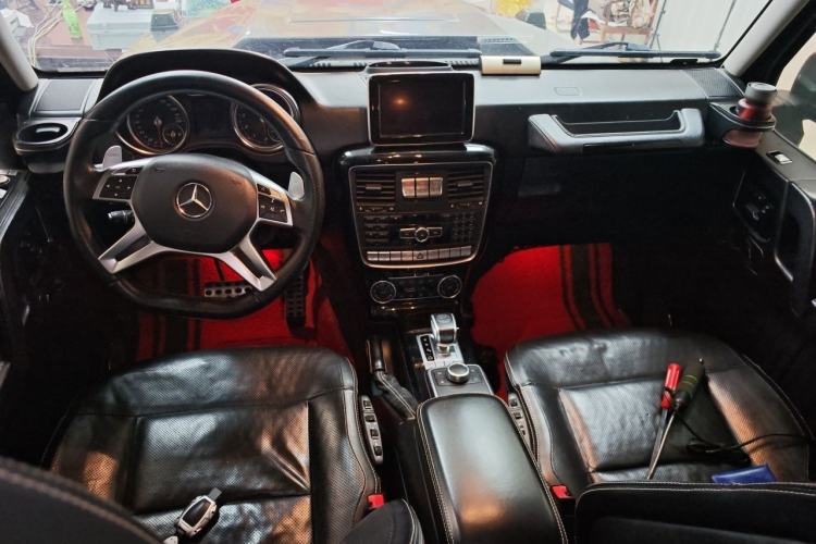 Used Mercedes-Benz G-Class 2016 G 500 Center Console