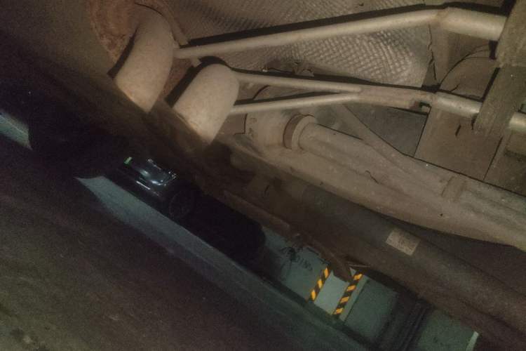 Used Mercedes-Benz G-Class  Chassis Rear Left