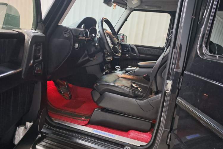 Used Mercedes-Benz G-Class 2016 G 500 Driver Seat