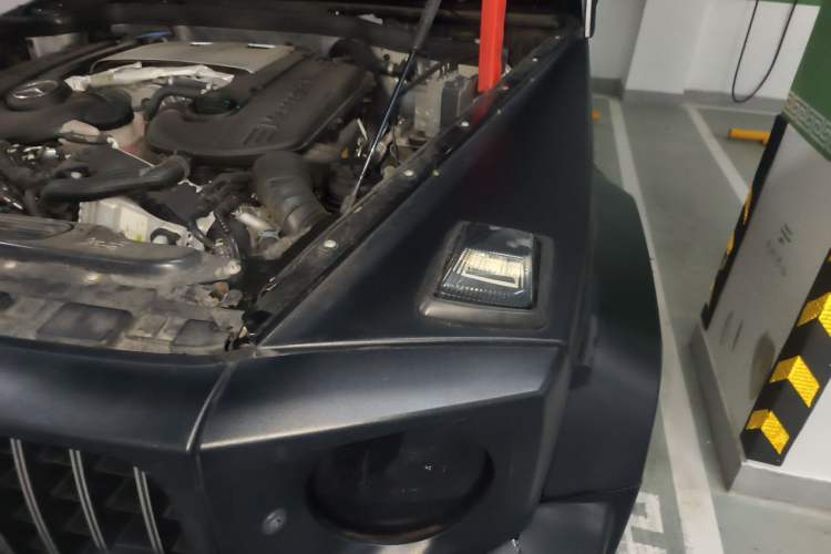 Used Mercedes-Benz G-Class 2016 G 500 Engine Bay Left
