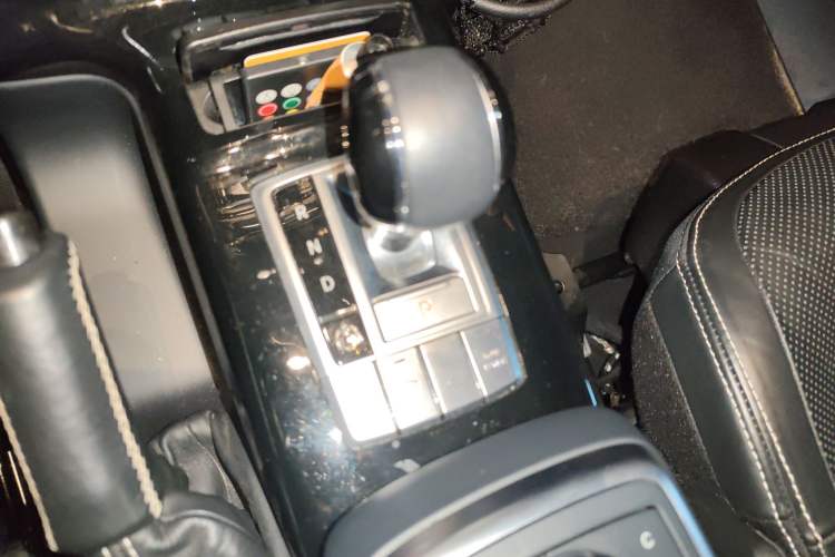 Used Mercedes-Benz G-Class 2016 G 500 Gear Lever