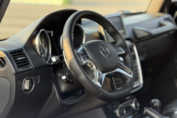 Used Mercedes-Benz G-Class 2016 G 500 Interior 15