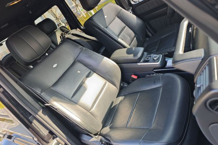 Used Mercedes-Benz G-Class 2016 G 500 Interior 3