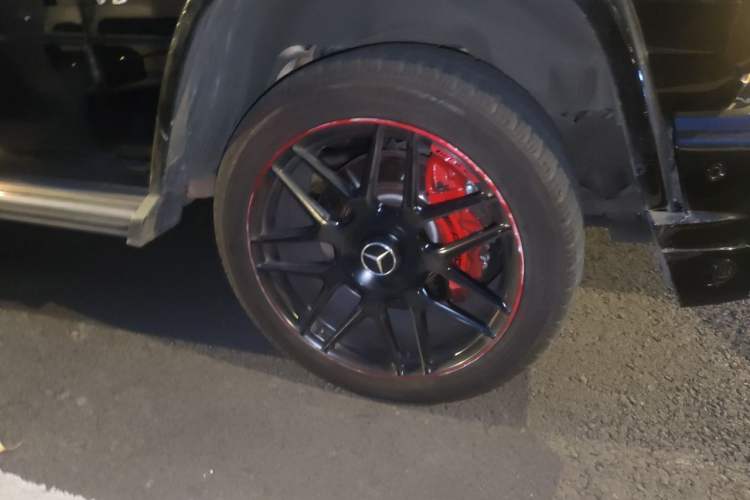 Used Mercedes-Benz G-Class 2016 G 500 Right Front Wheel Hub