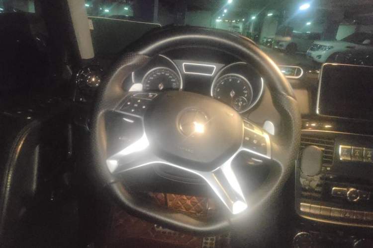 Used Mercedes-Benz G-Class  Steering Wheel