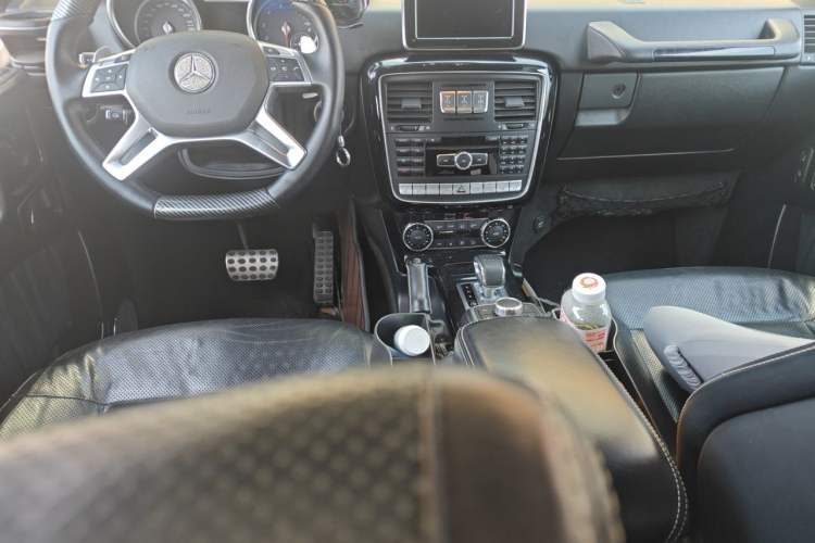 Used Mercedes-Benz G-Class 2016 G 500 Center Console