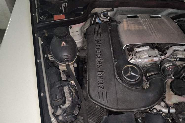Used Mercedes-Benz G-Class 2016 G 500 Engine Bay Right