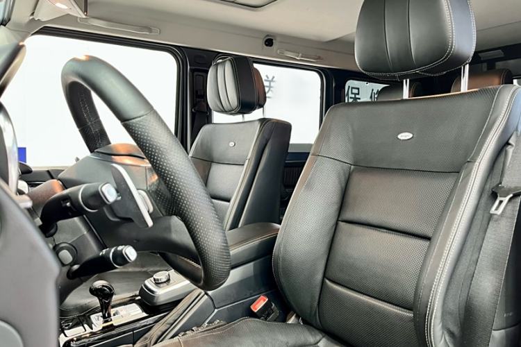 Used Mercedes-Benz G-Class 2016 G 500 Interior 1