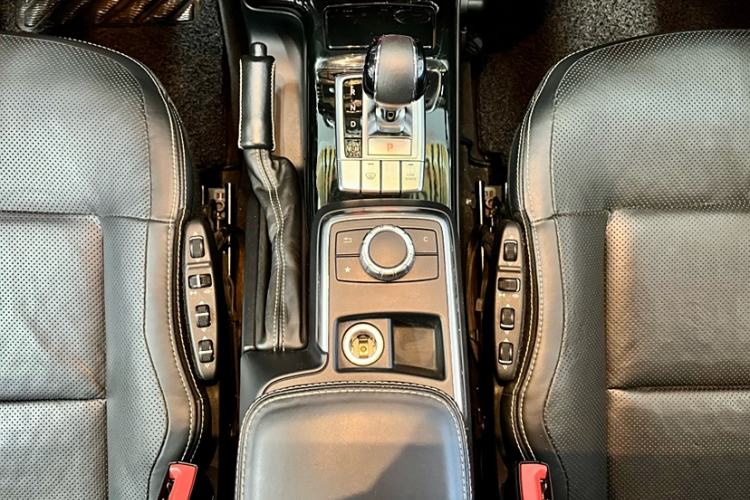 Used Mercedes-Benz G-Class 2016 G 500 Interior 10