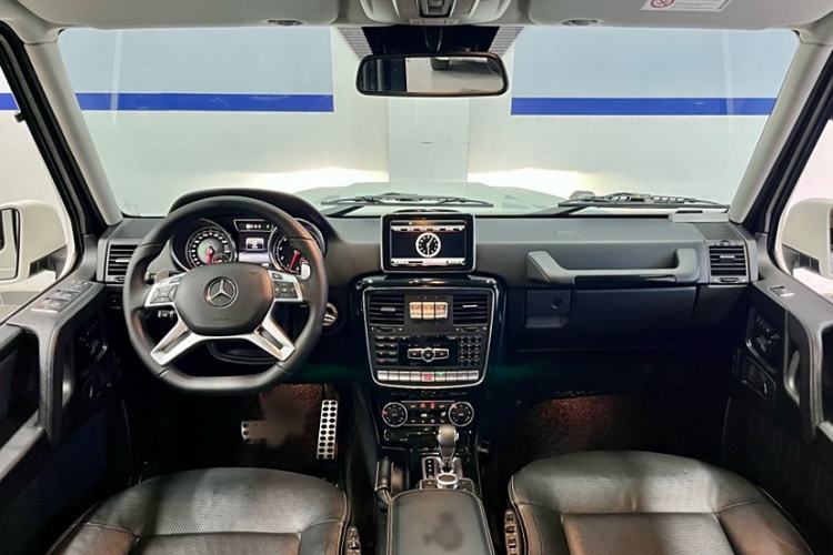 Used Mercedes-Benz G-Class 2016 G 500 Interior 13