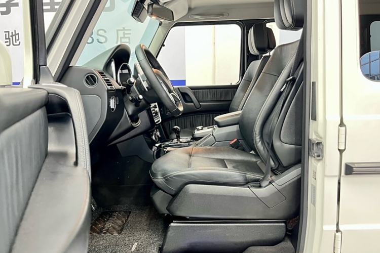 Used Mercedes-Benz G-Class 2016 G 500 Interior 2