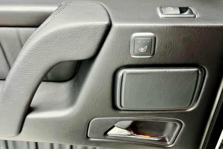 Used Mercedes-Benz G-Class 2016 G 500 Interior 5
