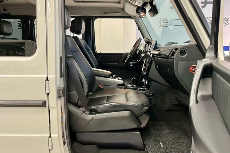 Used Mercedes-Benz G-Class 2016 G 500 Interior 7
