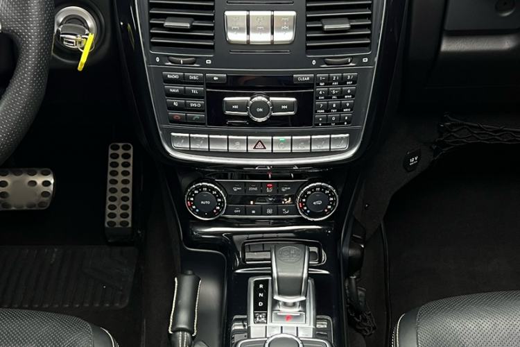 Used Mercedes-Benz G-Class 2016 G 500 Interior 9