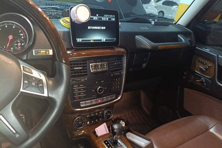 Used Mercedes-Benz G-Class 2017 G 500 Audio And AC Panel