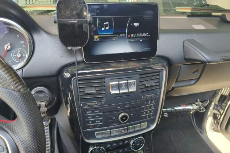 Used Mercedes-Benz G-Class 2017 G 350 d Audio And AC Panel