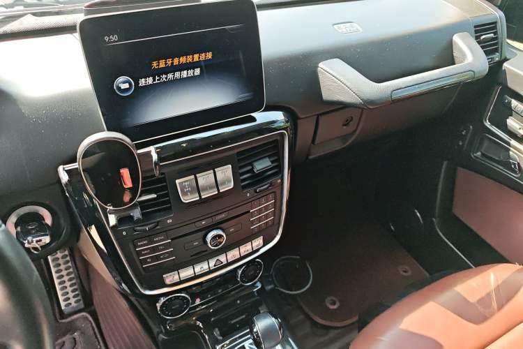 Used Mercedes-Benz G-Class 2017 G 350 d Audio And AC Panel