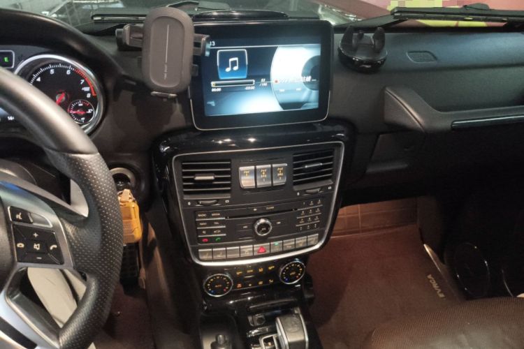 Used Mercedes-Benz G-Class 2017 G 500 Audio And AC Panel