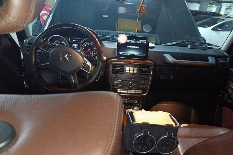 Used Mercedes-Benz G-Class 2017 G 500 Center Console