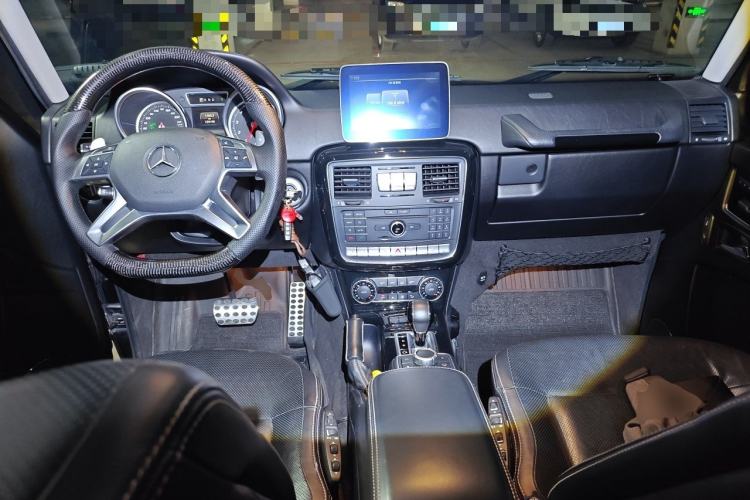 Used Mercedes-Benz G-Class 2017 G 500 Center Console