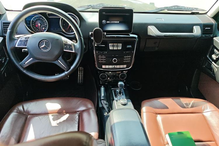 Used Mercedes-Benz G-Class 2017 G 350 d Center Console