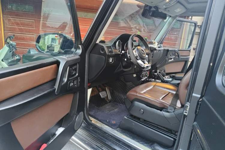 Used Mercedes-Benz G-Class 2017 G 350 d Driver Seat
