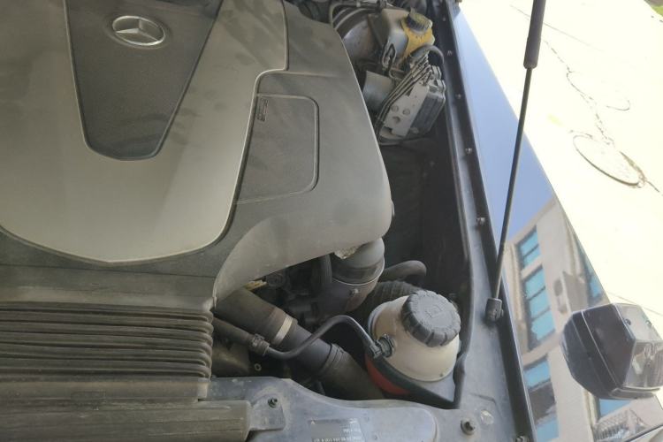 Used Mercedes-Benz G-Class 2017 G 350 d Engine Bay Left