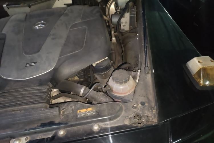 Used Mercedes-Benz G-Class 2017 G 350 d Engine Bay Left