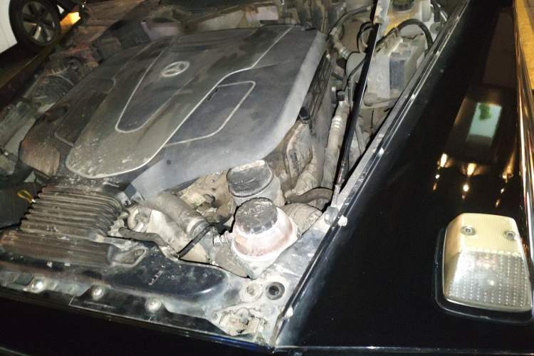 Used Mercedes-Benz G-Class 2017 G 350 d Engine Bay Left