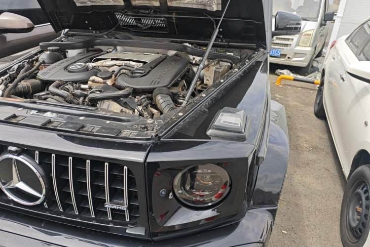 Used Mercedes-Benz G-Class  Engine Bay Left