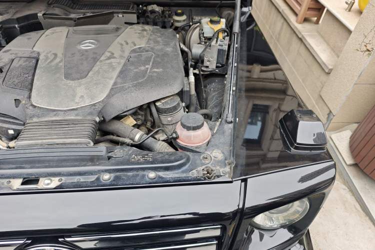 Used Mercedes-Benz G-Class 2017 G 350 d Engine Bay Left