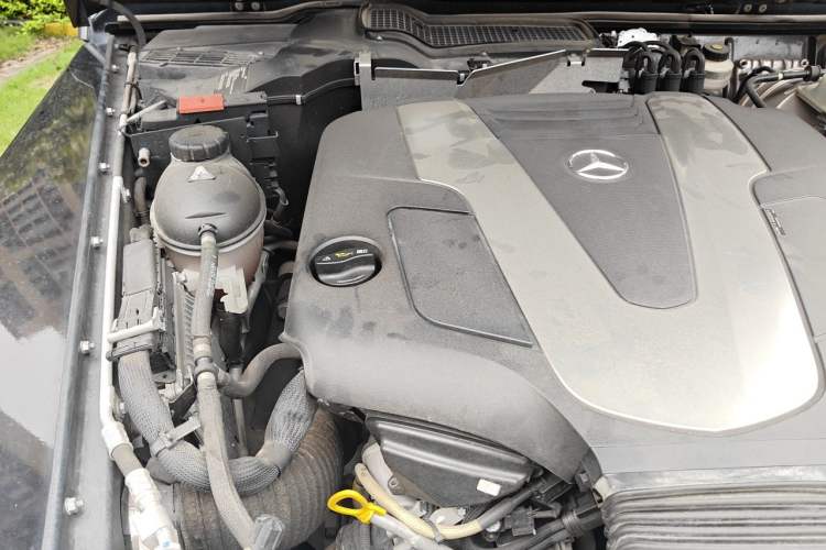 Used Mercedes-Benz G-Class 2017 G 350 d Engine Bay Right
