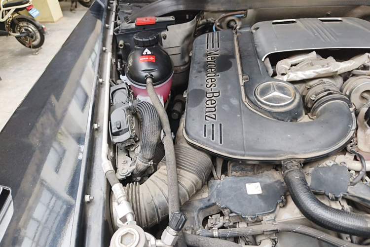 Used Mercedes-Benz G-Class  Engine Bay Right