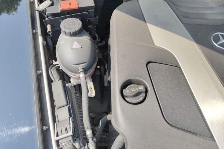Used Mercedes-Benz G-Class 2017 G 350 d Engine Bay Right