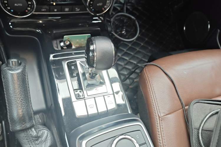 Used Mercedes-Benz G-Class 2017 G 350 d Gear Lever