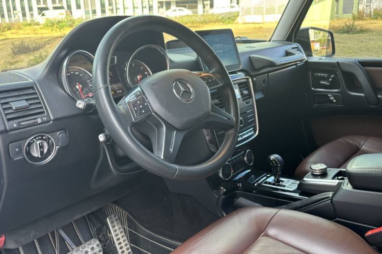 Used Mercedes-Benz G-Class 2017 G 350 d Interior 2
