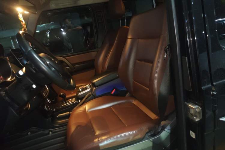 Used Mercedes-Benz G-Class 2017 G 350 d Left Front Seat
