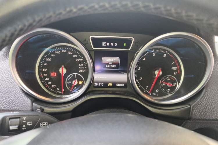 Used Mercedes-Benz G-Class 2017 G 500 Odometer Close Up